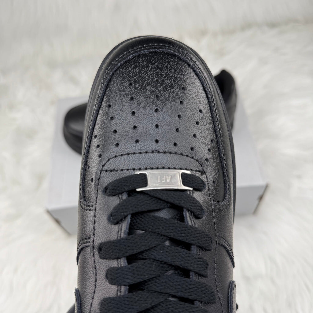 AF1 – BLACK