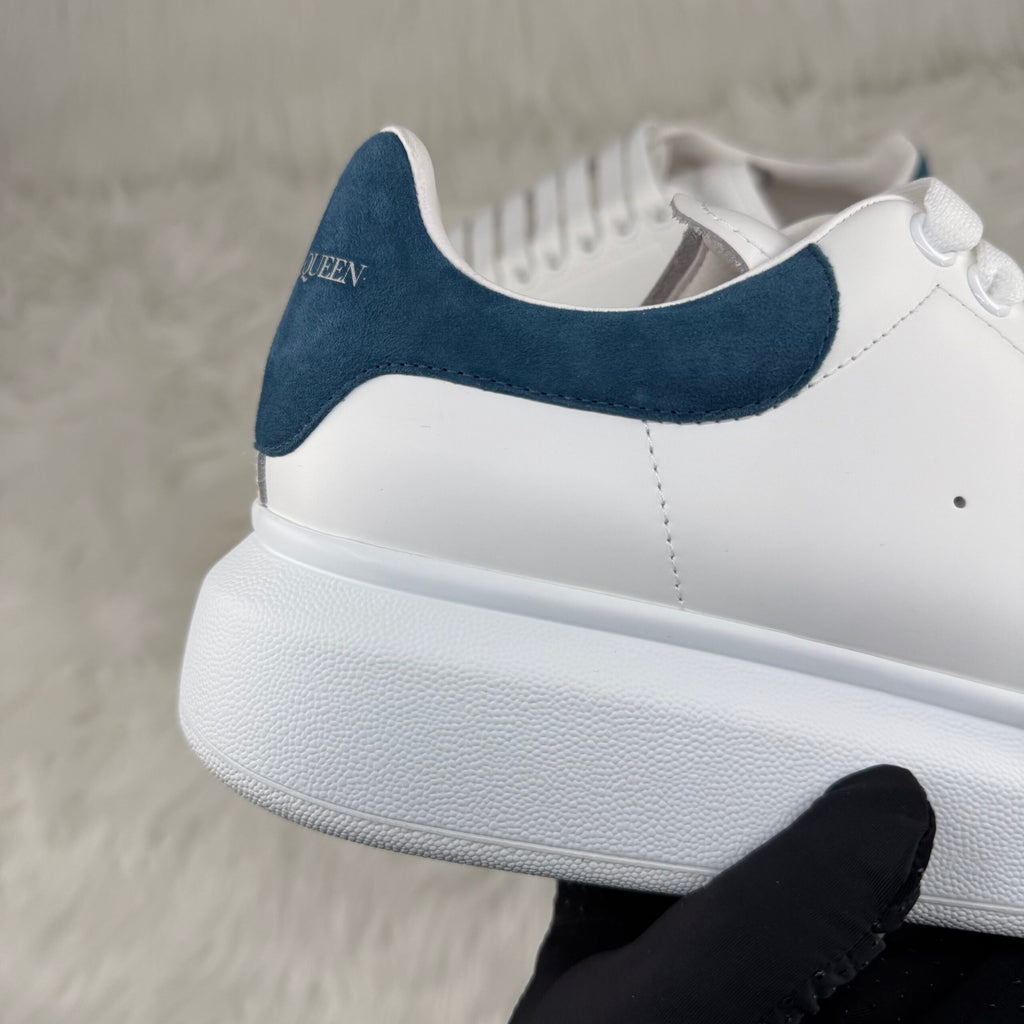 A.MCQ – WHITE/BLUE