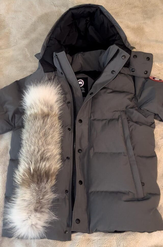 CND Goose Jacket Grey Graphite with FUR