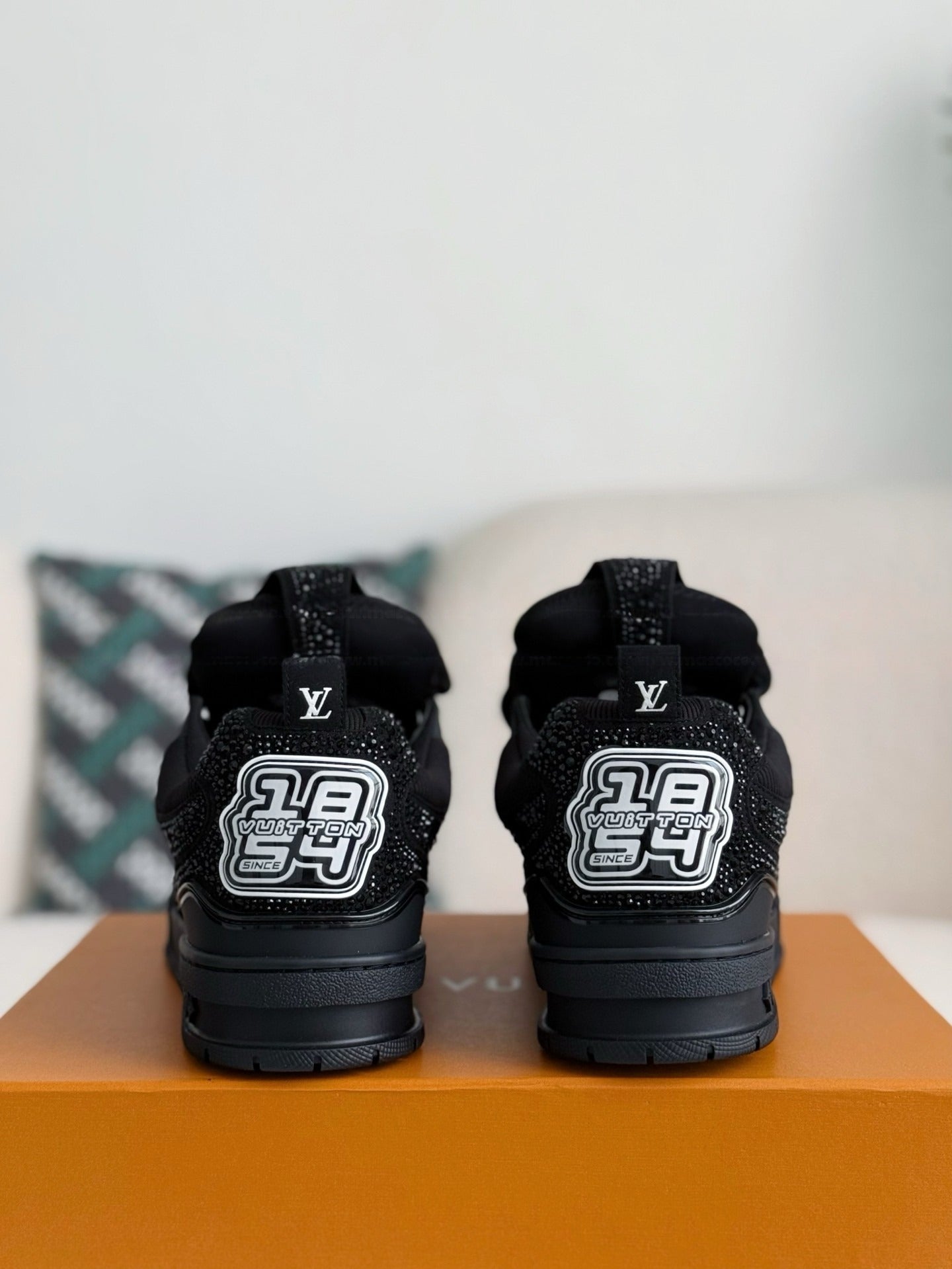 LV SKATE – BLACK SWAROVSKI