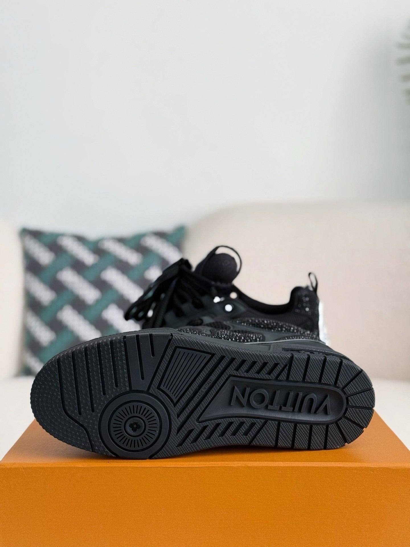 LV SKATE – BLACK SWAROVSKI