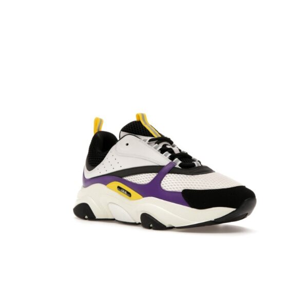 CD B22 ‘Violet White’