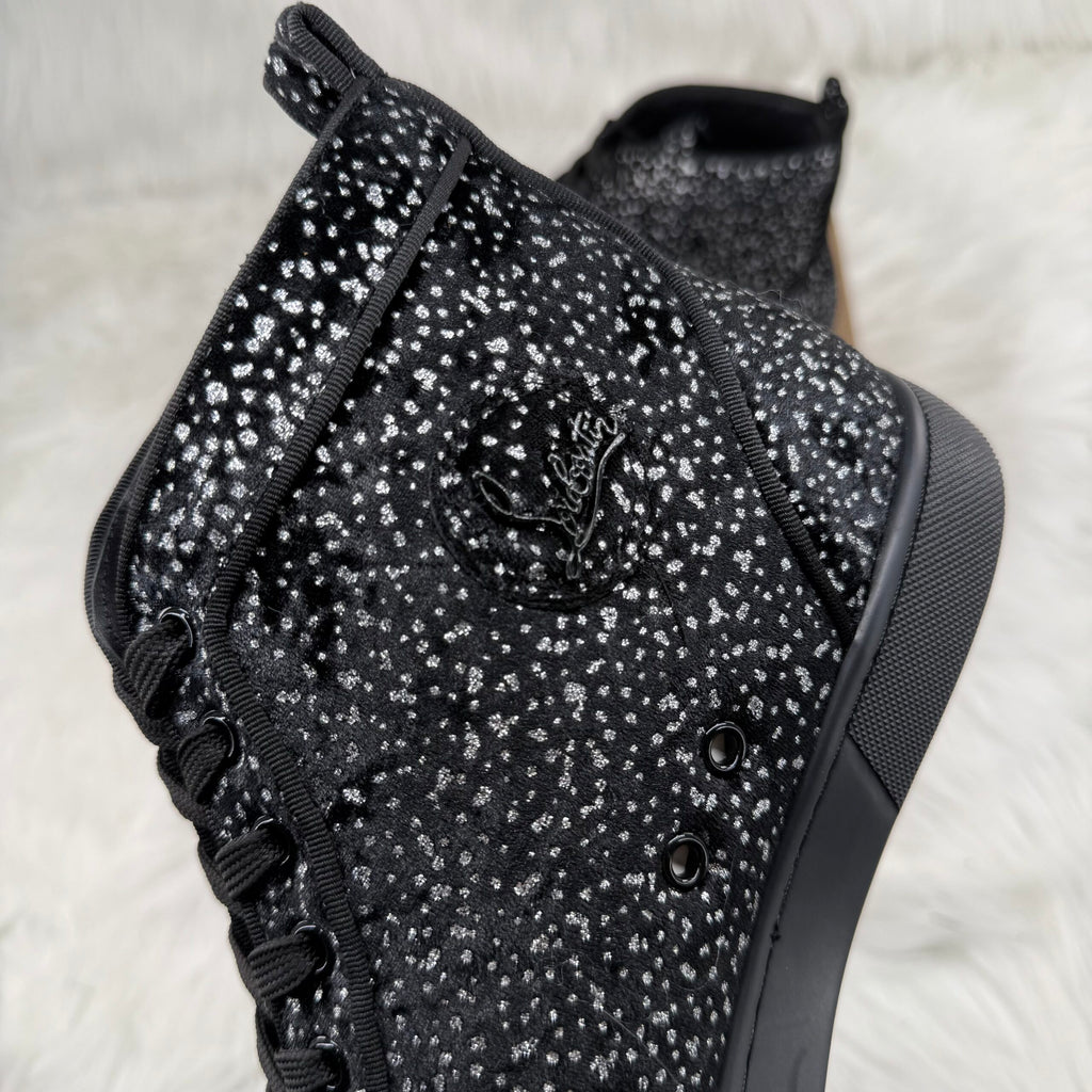 LBTN –  Suede Diamond