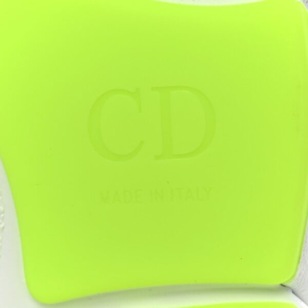 CD B22 ‘White Silver Fluo Green’